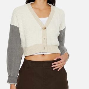 Colorblock V-Neck Cardigan Sweater New Size Medium Cropped